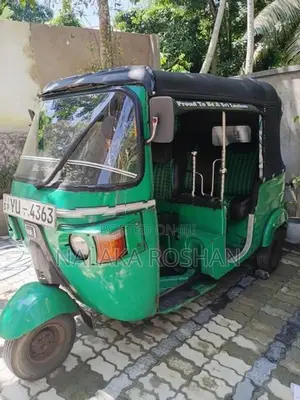 Bajaj RE 2012