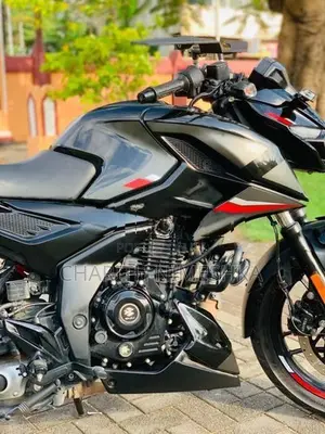 Bajaj Pulsar N160 2025
