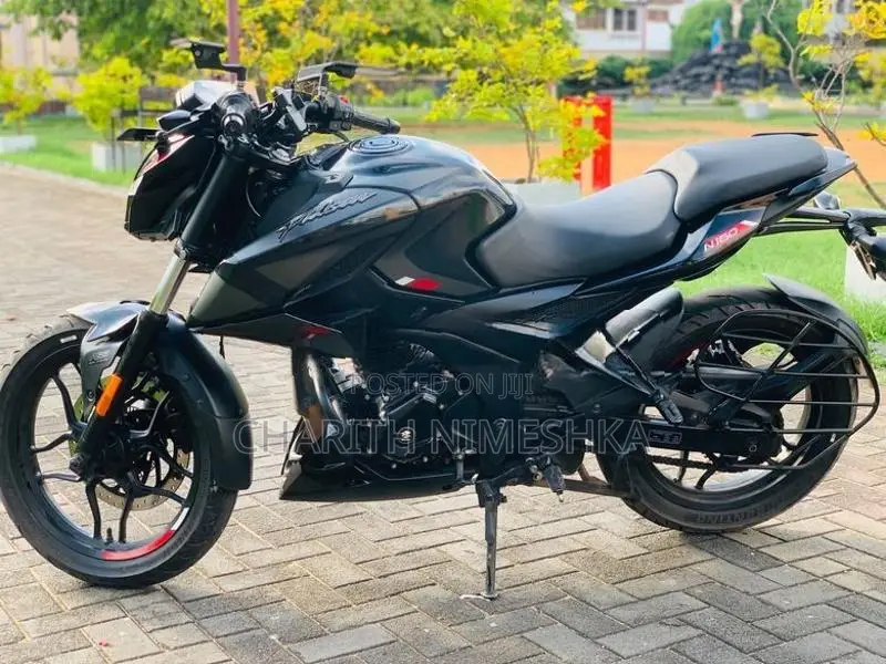 Bajaj Pulsar N160 2025
