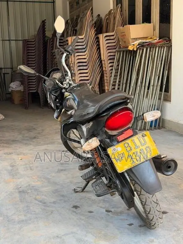 Bajaj Platina 100 2019