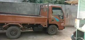 Isuzu Elf 1977