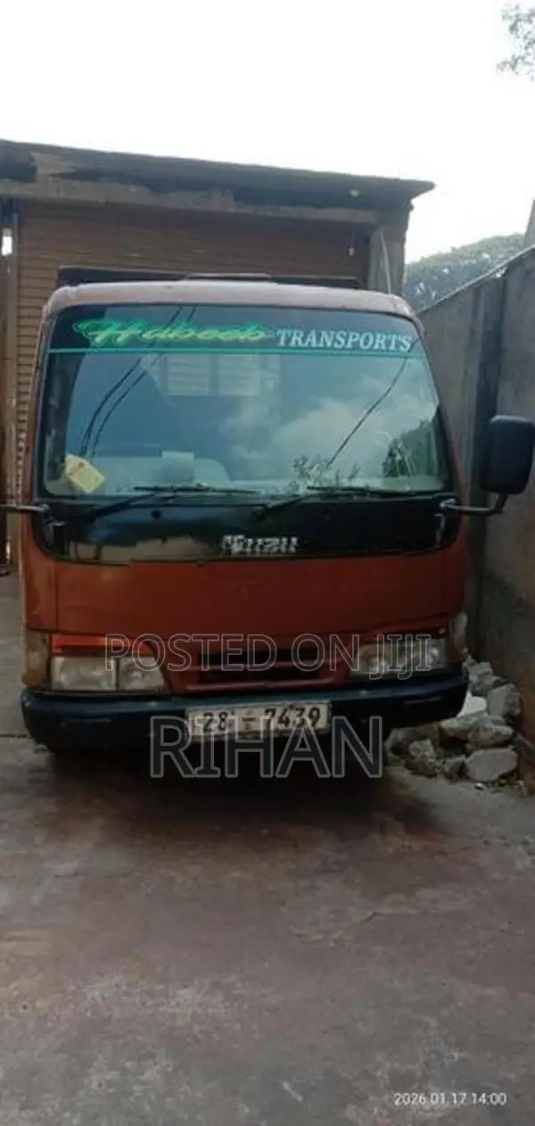 Isuzu Elf 1977