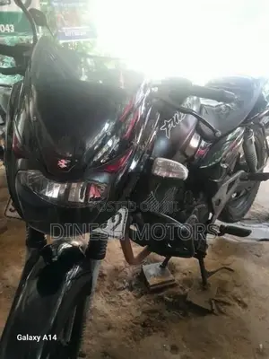 Bajaj Pulsar 180 2004