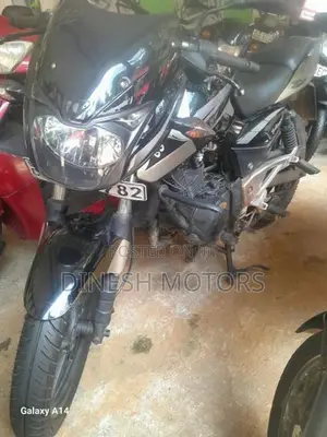 Bajaj Pulsar 180 2011