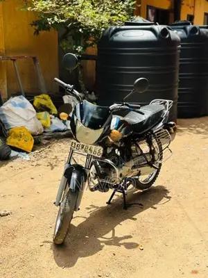Bajaj CT100 2014