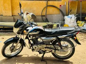 Bajaj CT100 2014