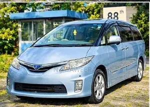 Toyota Estima 2009