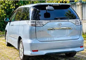 Toyota Estima 2009
