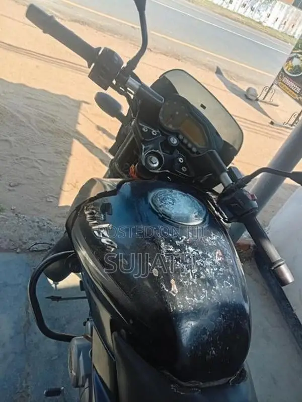 Bajaj Pulsar 150 2015