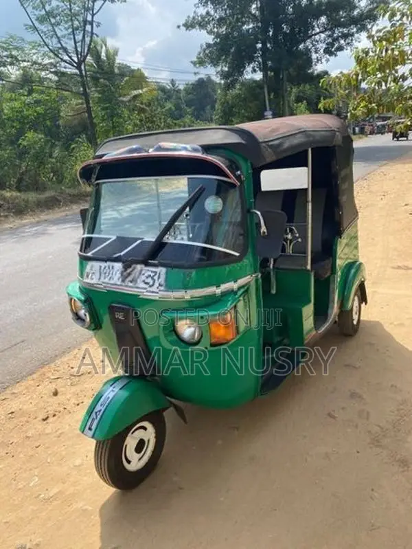Bajaj RE 2012