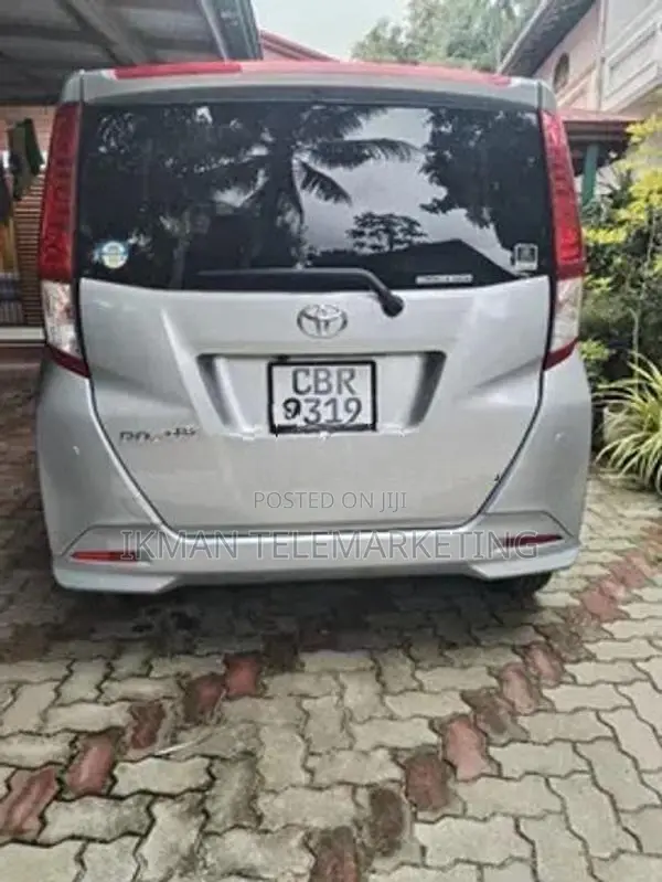 Toyota Roomy 2025