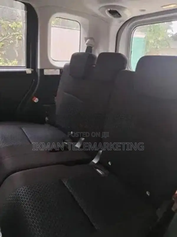 Toyota Roomy 2025
