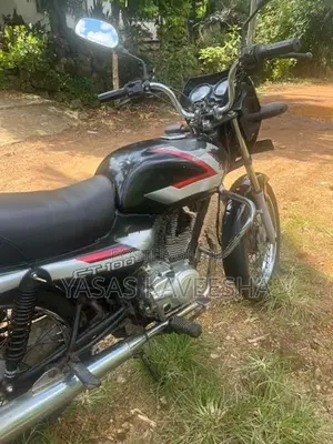 Bajaj CT100 2005