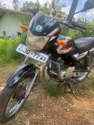 Bajaj CT100 2005