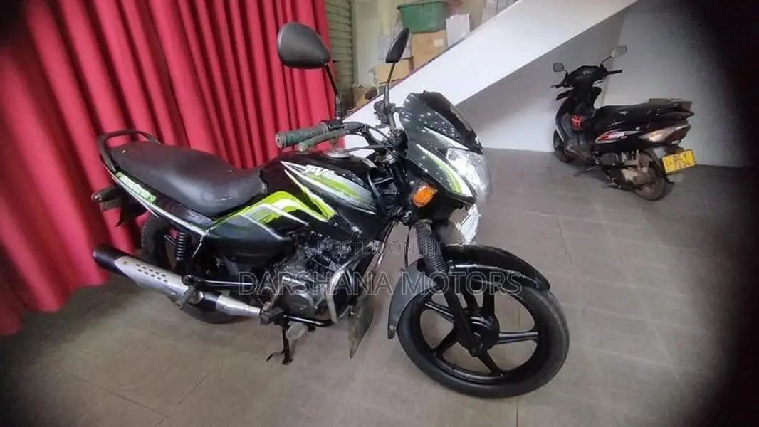 TVS Metro 2015