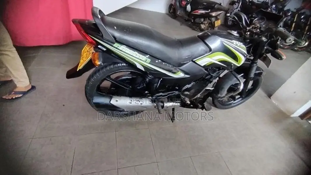 TVS Metro 2015