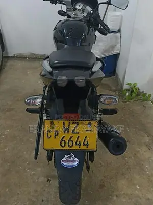 Bajaj Pulsar 180 2011