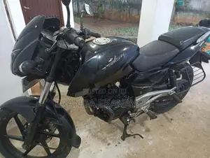 Bajaj Pulsar 180 2011