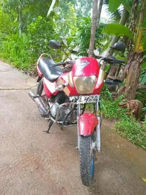 TVS Centra 2005