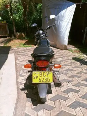 Bajaj Platina 100 ES 2015