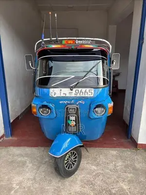 Bajaj RE 4 Stroke 2011