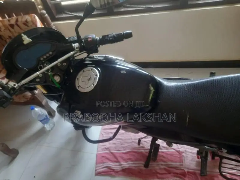 Bajaj Pulsar 150 2016