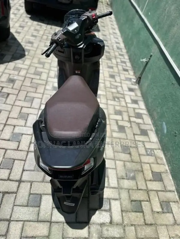 Suzuki Burgman 125 2026