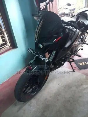 Bajaj Pulsar N160 2025