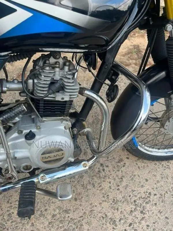 Bajaj CT100 2018