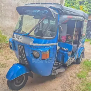 Bajaj RE 2012