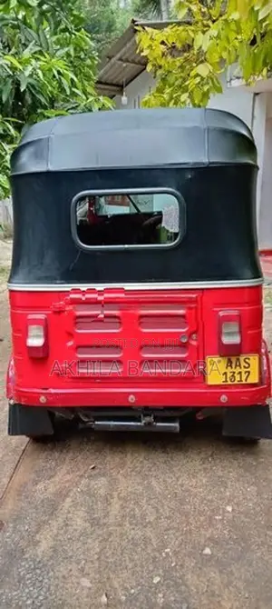 Bajaj RE 2014