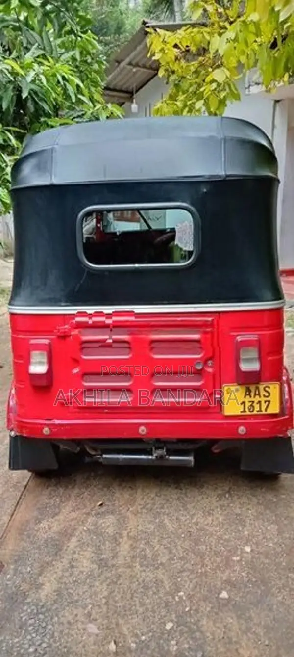 Bajaj RE 2014