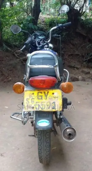 Bajaj Boxer 2003