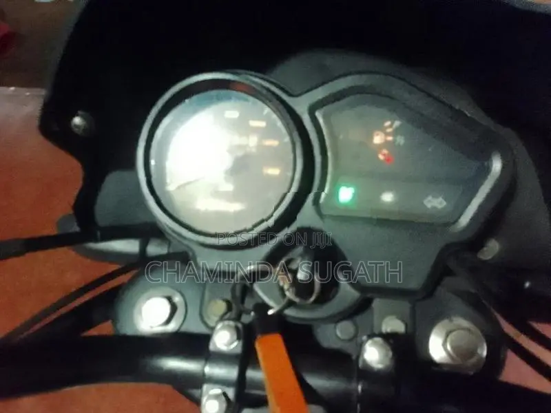 TVS Metro 2016
