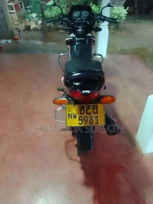 TVS Metro 2016
