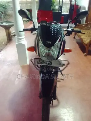 TVS Metro 2016