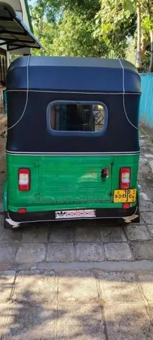 Bajaj RE 2004