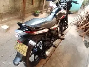 Bajaj Discover 100 2010