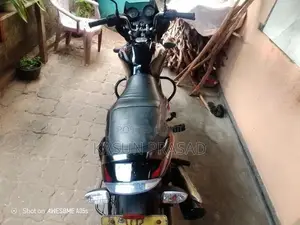 Bajaj Discover 100 2010