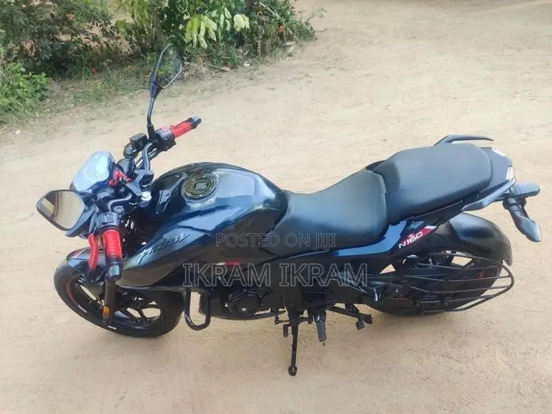 Bajaj Pulsar N160 2024