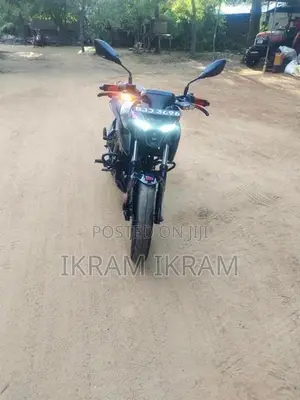Bajaj Pulsar N160 2024