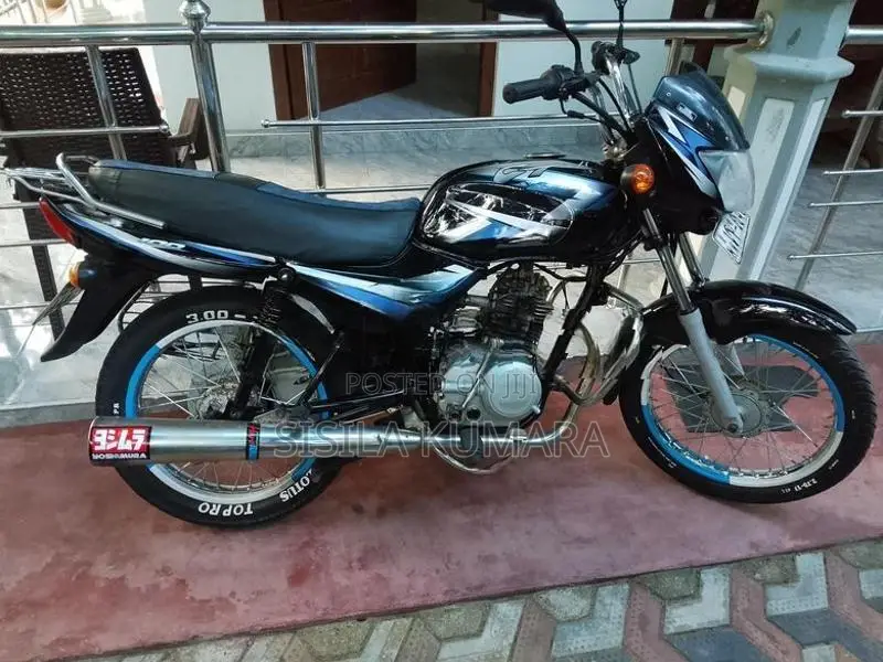 Bajaj CT100 2010