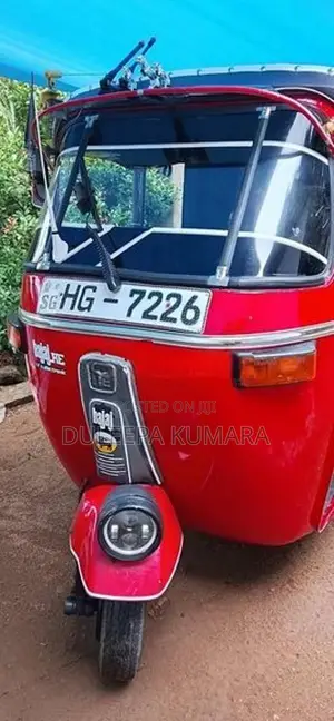 Bajaj RE Three wheelers 2003