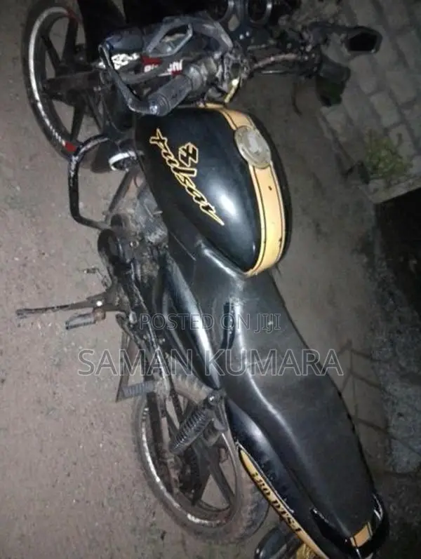 Bajaj Pulsar 180 2006