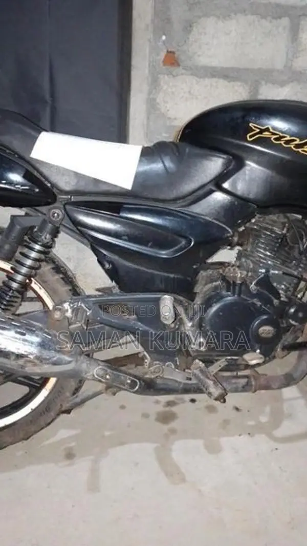 Bajaj Pulsar 180 2006