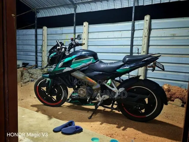 Bajaj Pulsar NS160 2017