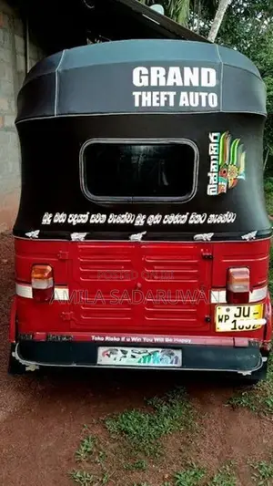 Bajaj RE Three wheelers 2005