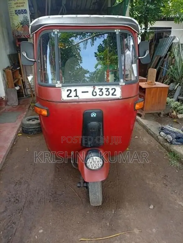 Bajaj RE 1996