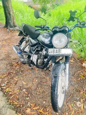 Bajaj Boxer BM 2012