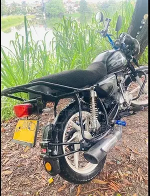 Bajaj Boxer BM 2012
